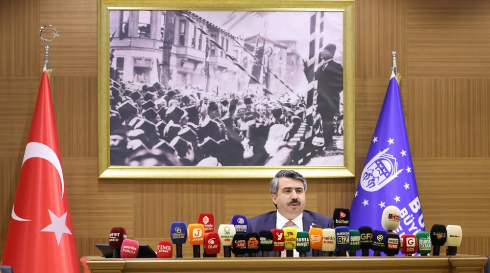 Mağdur olan çiftçilere bedelsiz çilek fidesi