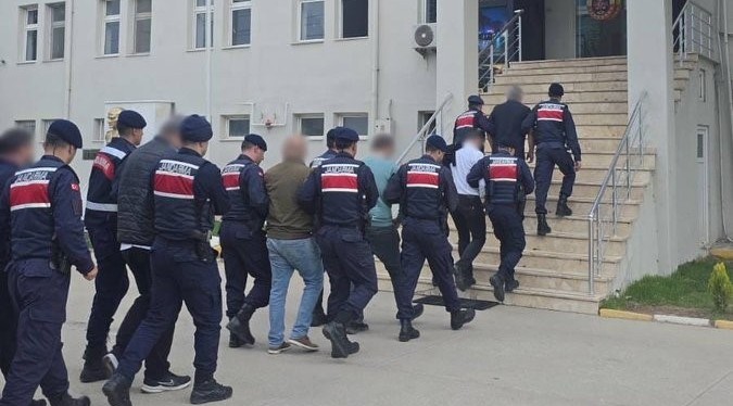 WhatsApp radar grubuna operasyon: 8 gözaltı