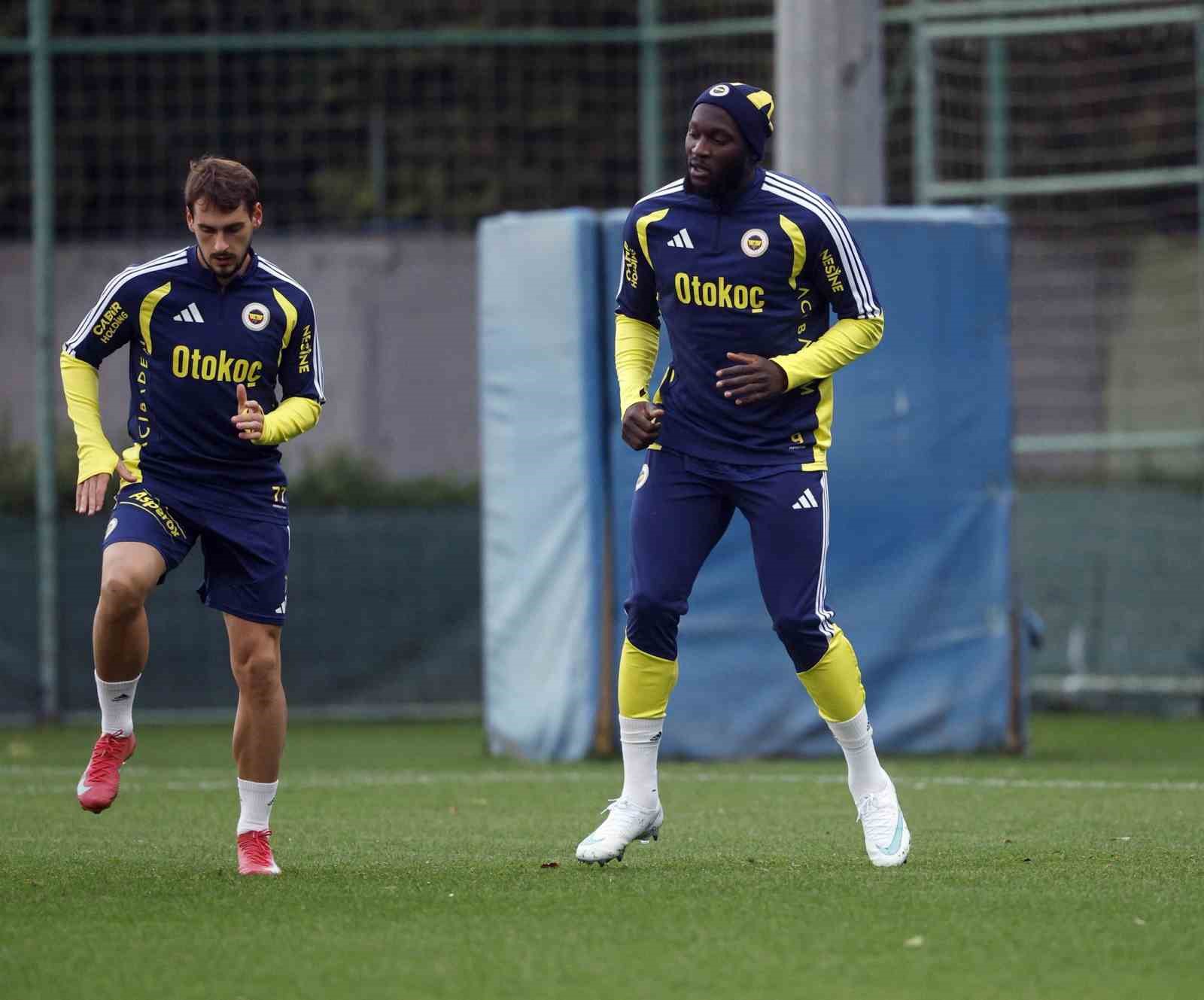 Fenerbahçe, Alanya maçı hazırlıklarını tamamladı