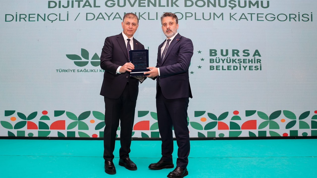 Bursa Büyükşehir’in itfaiye yatırımlarına ulusal ödül