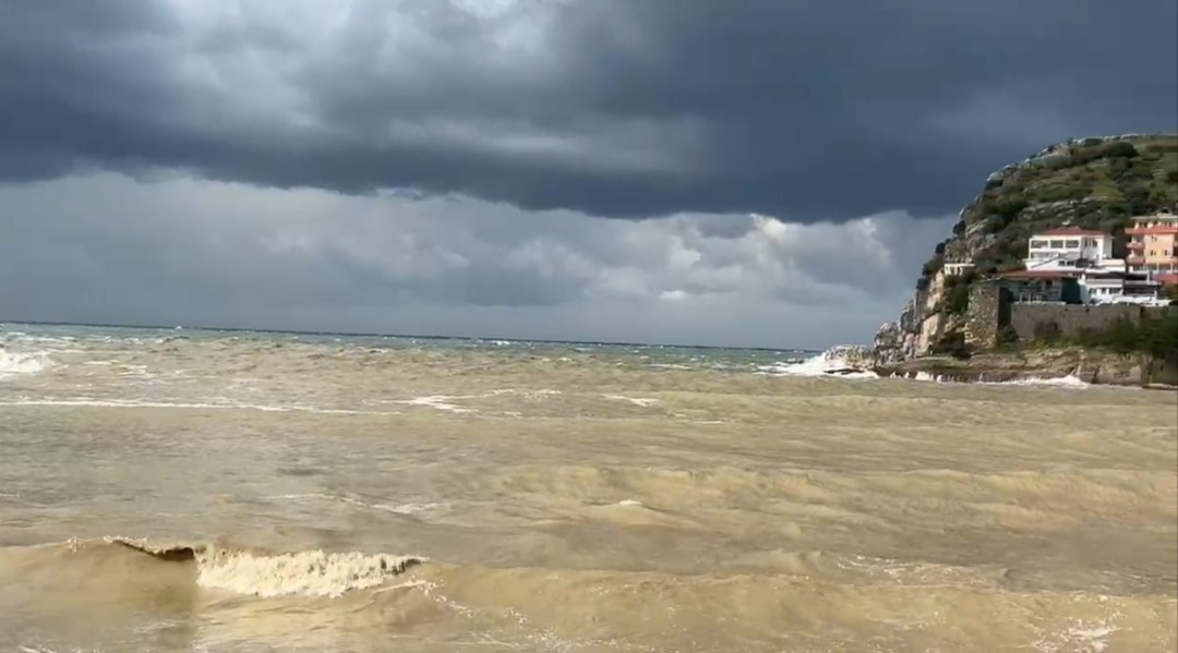 Amasra bir günde 4 mevsimi yaşadı