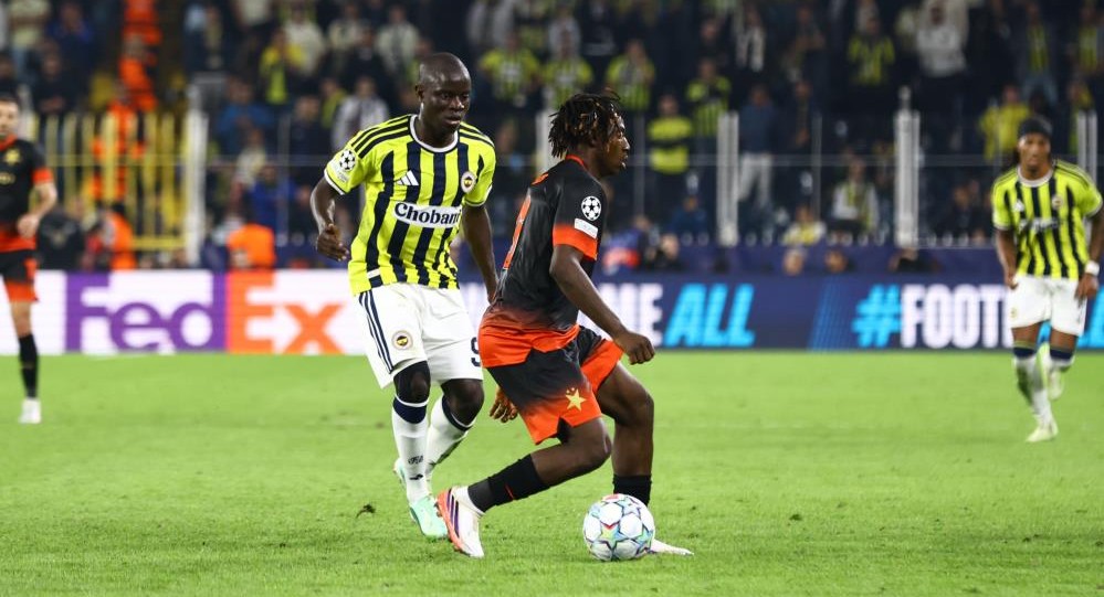 Yazık oldu Fenerbahçe'ye: 2-2