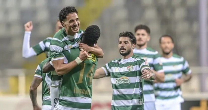 Bursaspor yeniden zirvede: 2-4