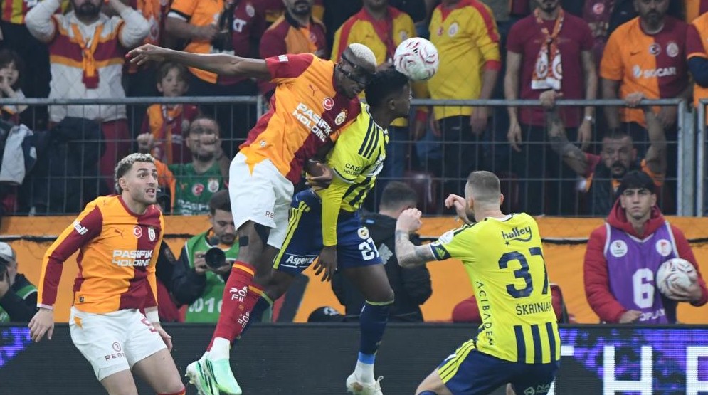 Derbide ilk yarı Osimhen: 2 - Fenerbahçe: 0