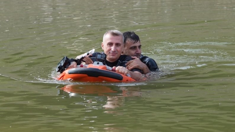 Bursa itfaiyesinden insansız cankurtaran aracı tatbikatı