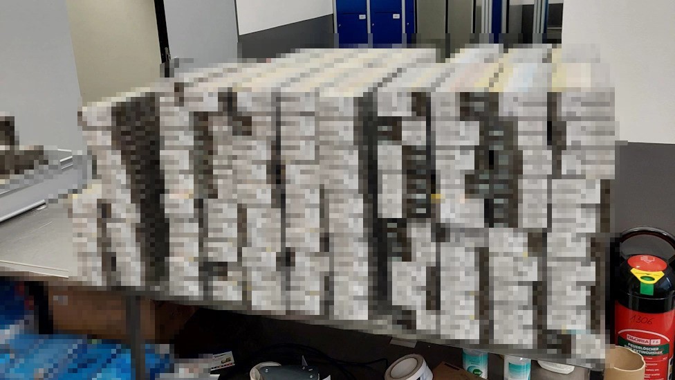 12 valizde 57 bin paket kaçak sigara ele geçirildi