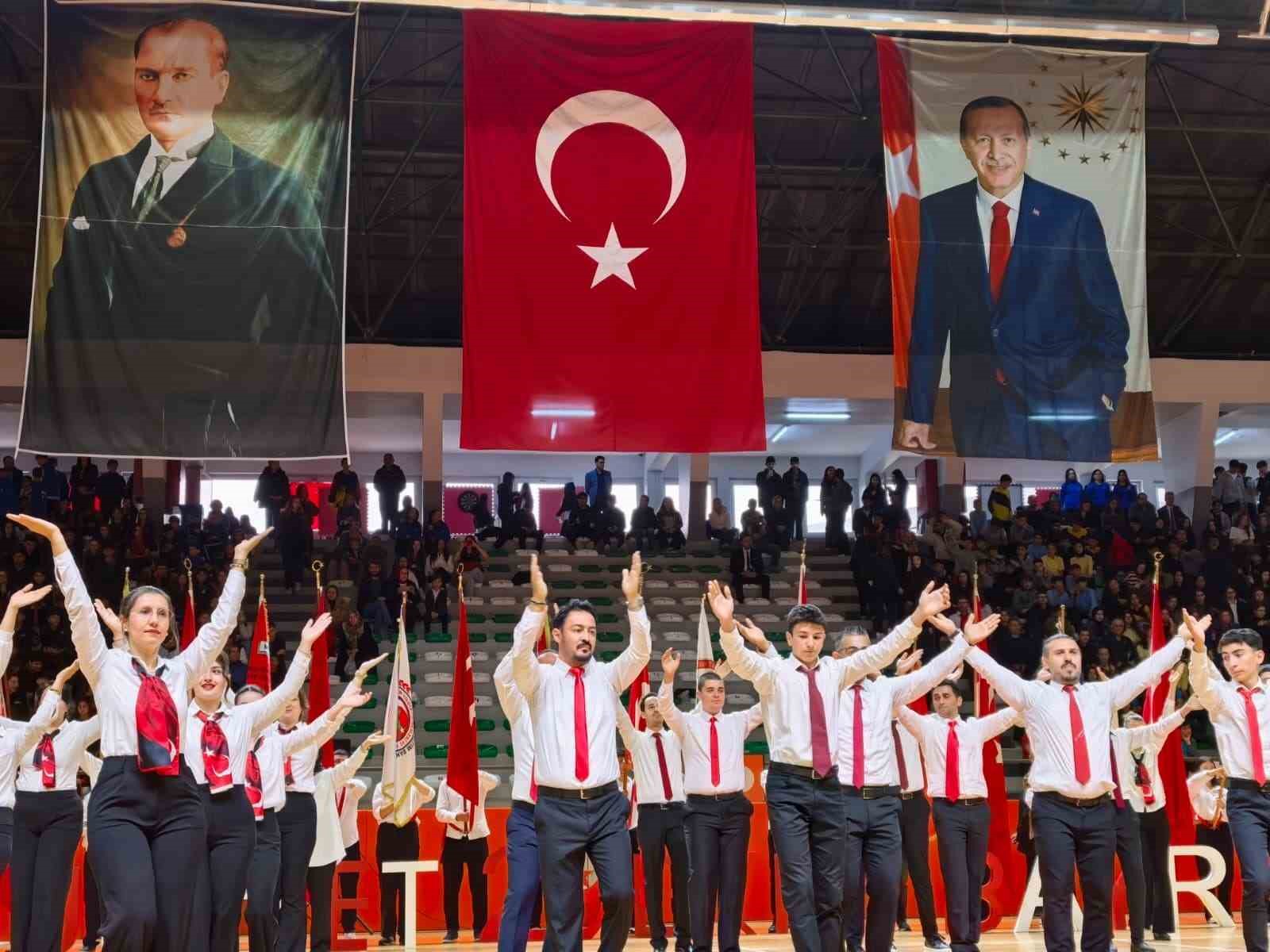 103 öğretmenle 103. yıl coşkusu