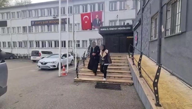 Evden ziynet çalan kadın hırsız yakalandı