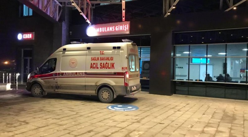 21 yaşındaki genç araçta ölü bulundu