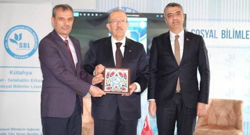 48 yıllık tecrübe Kütahya'da gençlerle buluştu