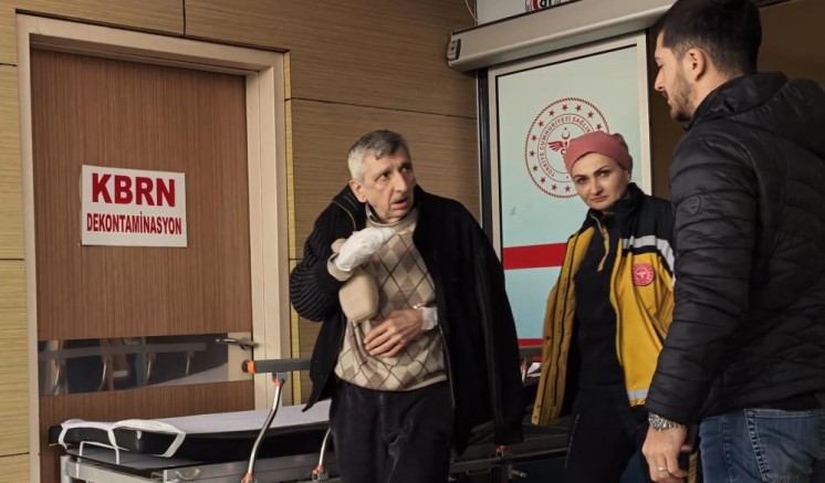 66 yaşındaki adam parmağını kaybetti