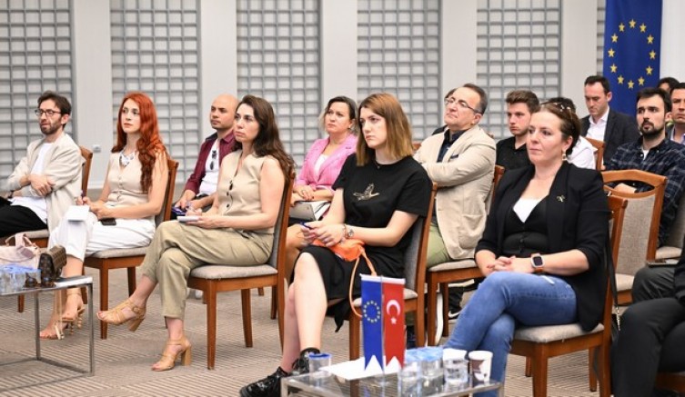 AB Bilgi Merkezi’nden ‘Blockchain Teknolojisi’ Etkinliği