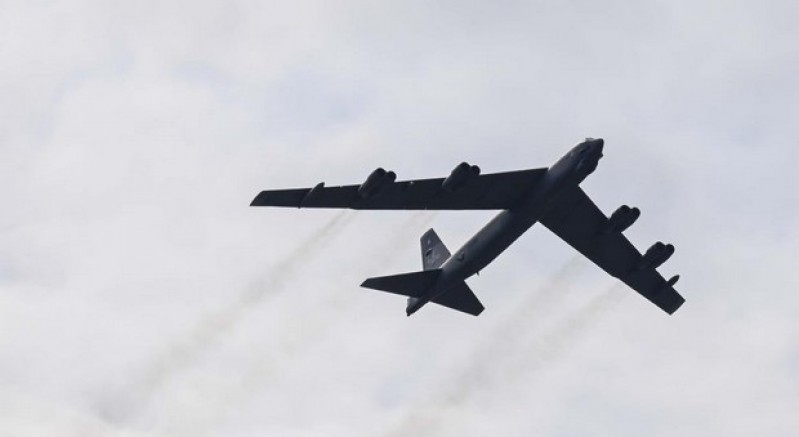 ABD’de B-52 bombardıman uçağı düştü
