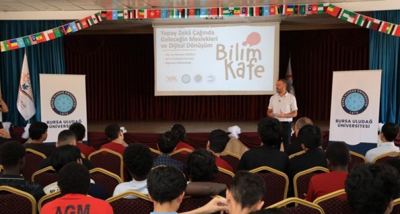 Akademisyenler lise öğrencileriyle buluştu