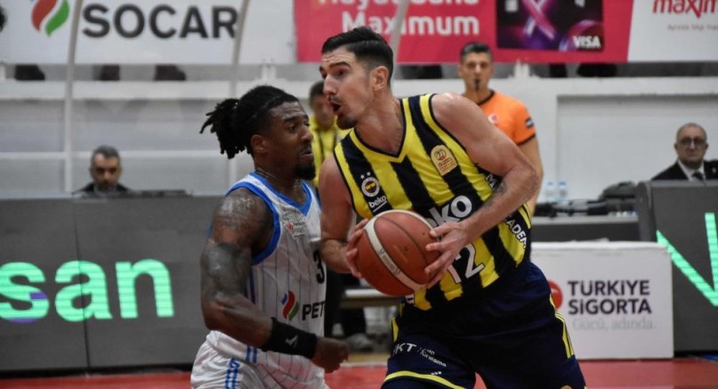 Aliağa Petkimspor-Fenerbahçe Beko: 70-78