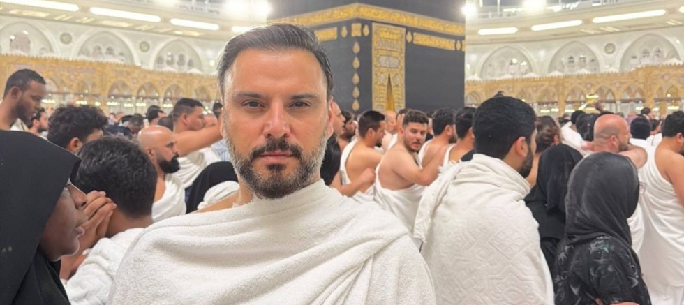 Alişan'dan umre paylaşımı