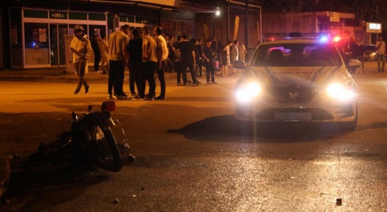 Alkollü otomobil sürücüsü ile motosiklet çarpıştı: 1 ağır yaralı