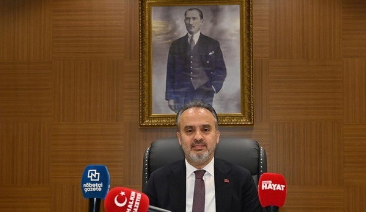 Alnım açık, başım dik