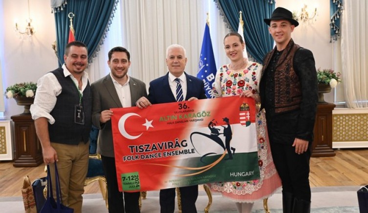 Altın Karagöz ekiplerinden Başkan Bozbey’e ziyaret
