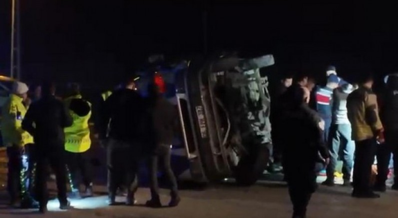 Ankara'da trafik kazası: 2 ölü, 12 yaralı