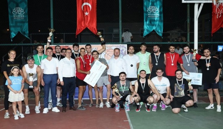 Anlamlı günde anlamlı kupalar