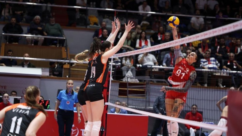 Aras Kargo-Eczacıbaşı Dynavit: 3-2