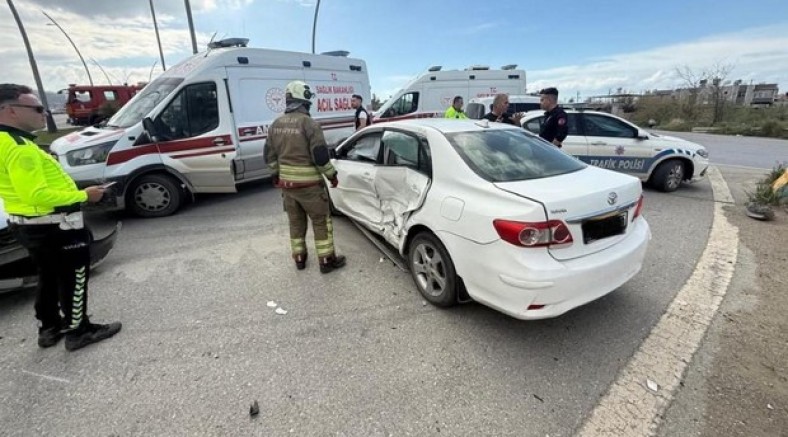 Arsuz'da trafik kazası: 1 yaralı