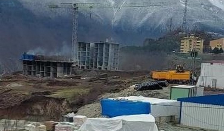 Artvin'de inşaattan düşen işçi hayatını kaybetti