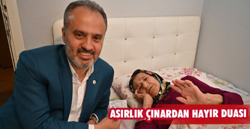 Asırlık çınardan hayır duası