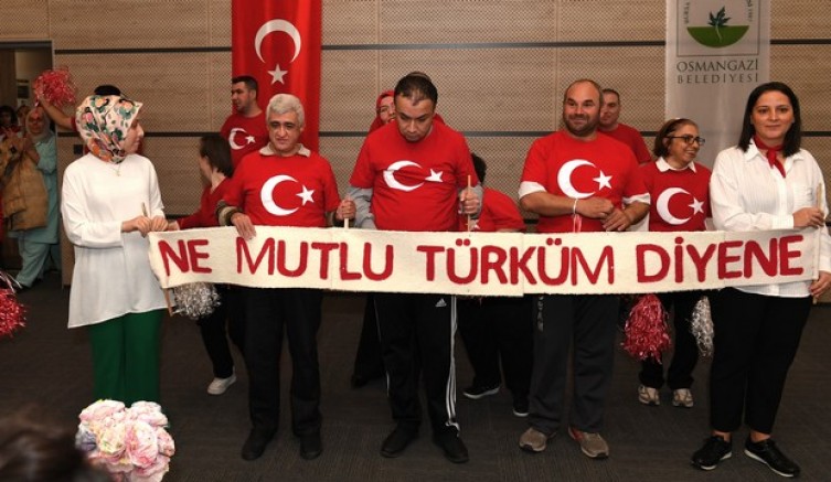 Atatürk’ü saygı ve özlemle andılar