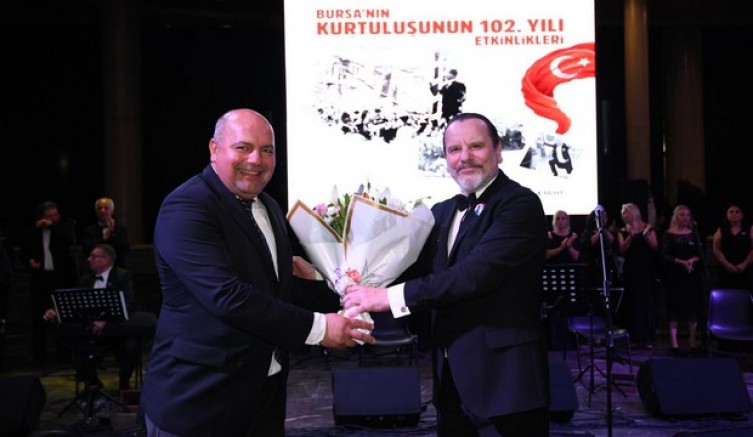 Atatürk'ün sevdiği şarkılar seslendirildi