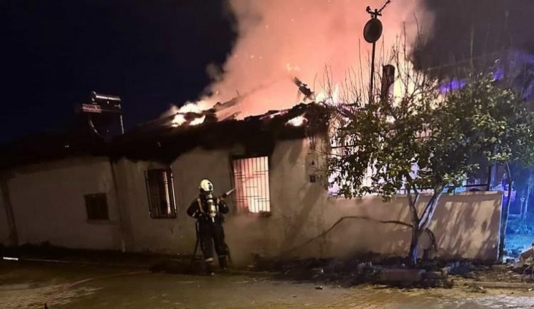 Aydın'da bir evde yangın çıktı