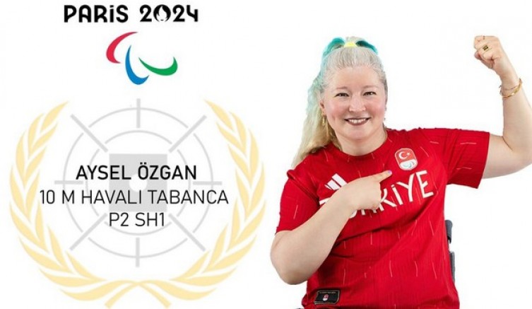 Aysel Özgan’dan gümüş madalya