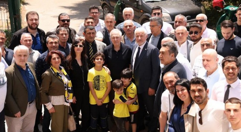 Aziz Yıldırım, şampiyon boksörlerle bir araya geldi