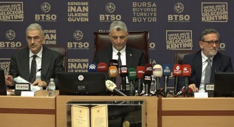 Bakan Bolat, Bursa'da iş adamlarıyla bir araya geldi