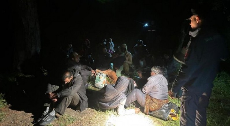 Balıkesir’de 29 düzensiz göçmen yakalandı