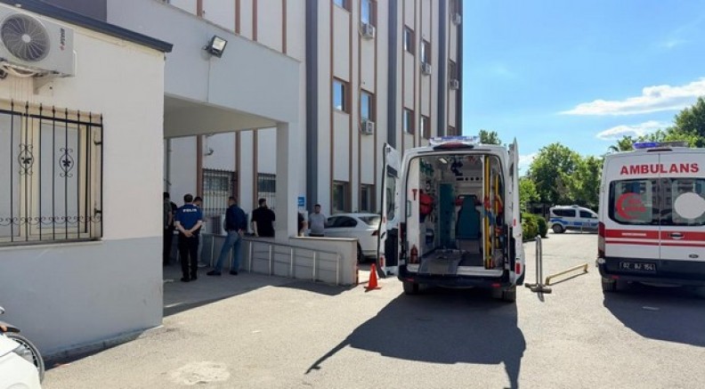 Baraj yolunda motosiklet kazası: 2 yaralı