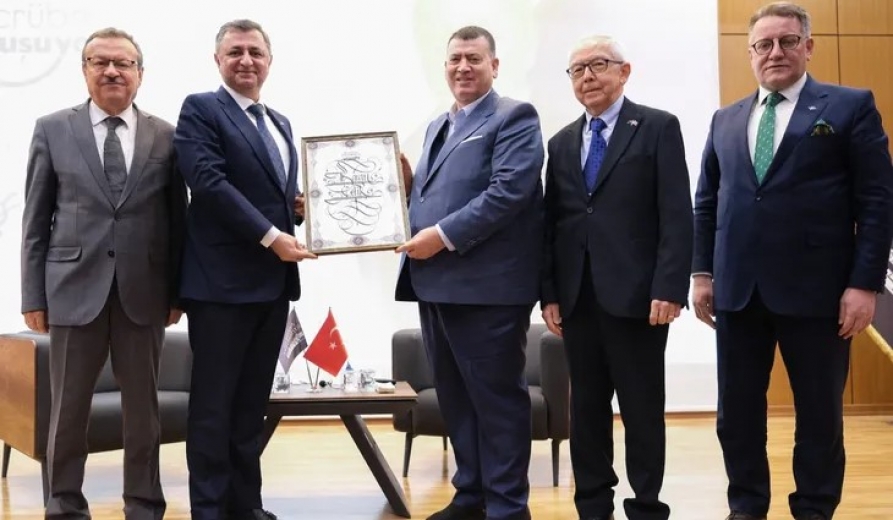 Baran Çelik, Bursa'da gençlerle buluştu