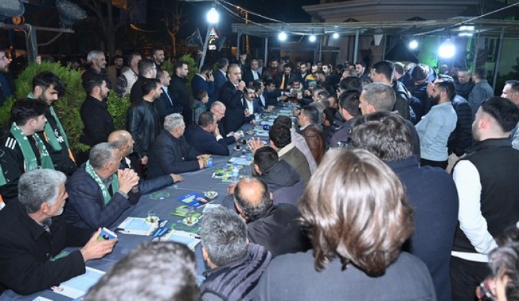 Başkan Aktaş’a gençlerden coşkulu karşılama