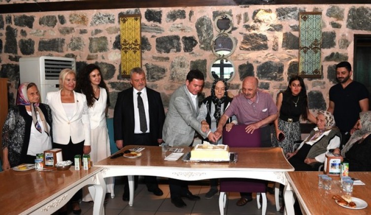 Başkan Aydın, Azheimer hastalarını unutmadı