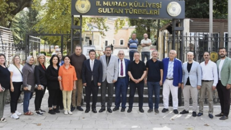Başkan Aydın, Bursa’nın tarihi mahallesinde...