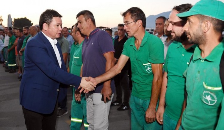Başkan Aydın, güne emekçilerle başladı