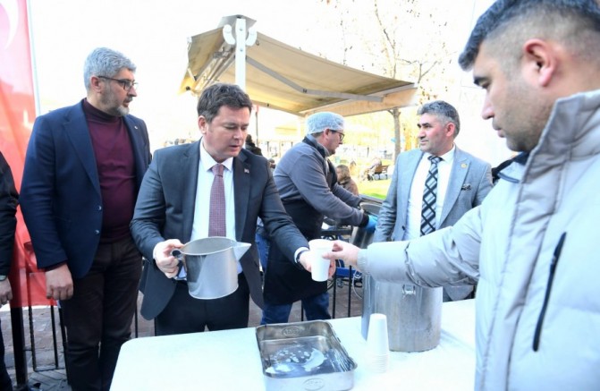 Başkan Aydın her hafta bir mahalleyi ziyaret ediyor