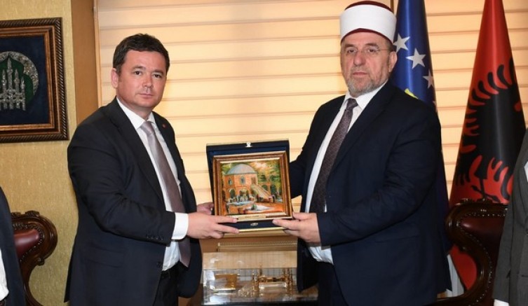 Başkan Aydın Kosova’da