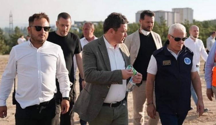 Başkan Aydın yangın bölgesinde