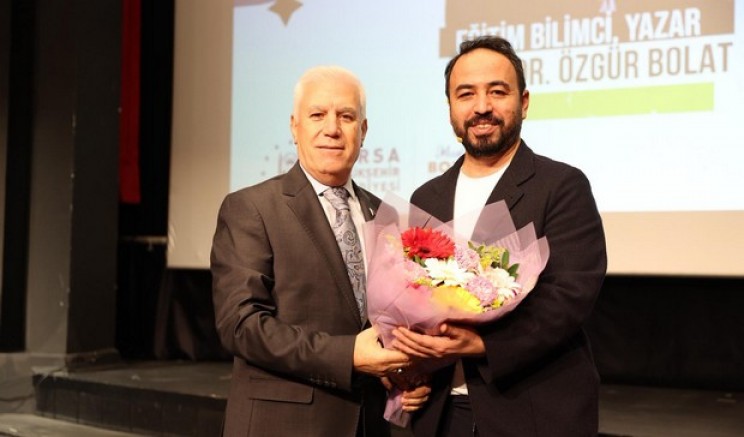 Başkan Bozbey’den gençlere ‘Hayal kurun’ tavsiyesi