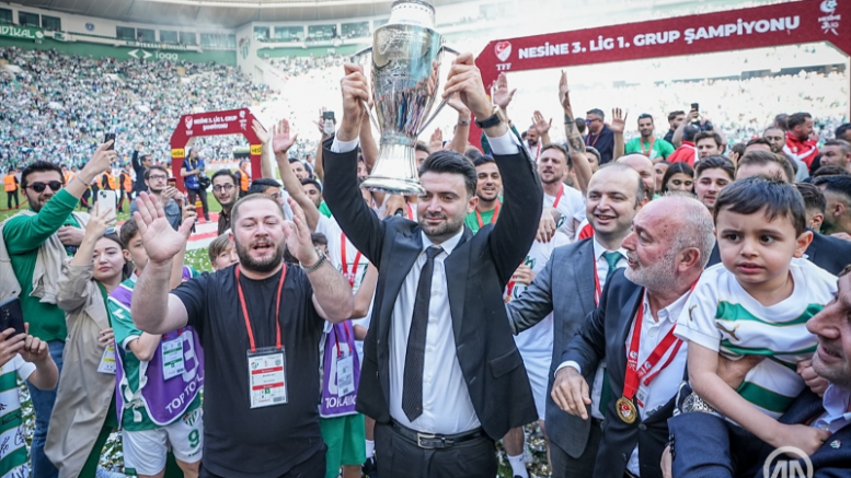 Başkan Çelik, Bursaspor camiasına seslendi