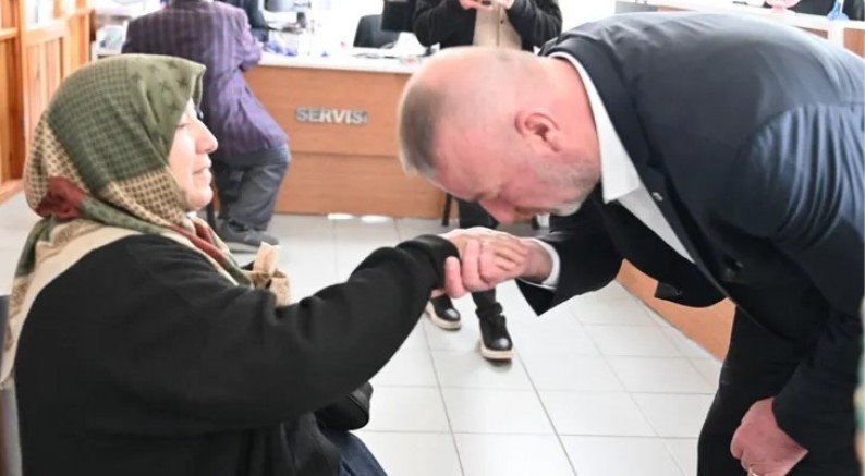 Başkan Karabatı; Yaşlılar bizim baş tacımız