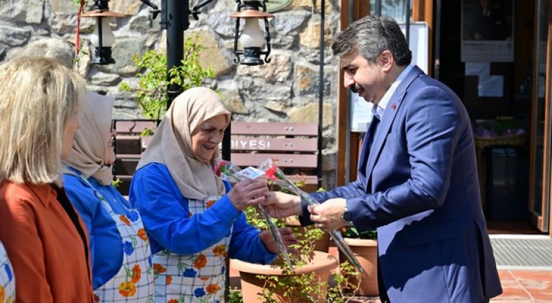 Başkan Oktay Yılmaz'dan Anneler Günü buluşması
