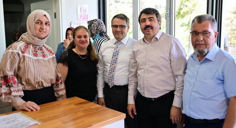 Başkan Oktay Yılmaz, muhtarlarla bir araya geldi